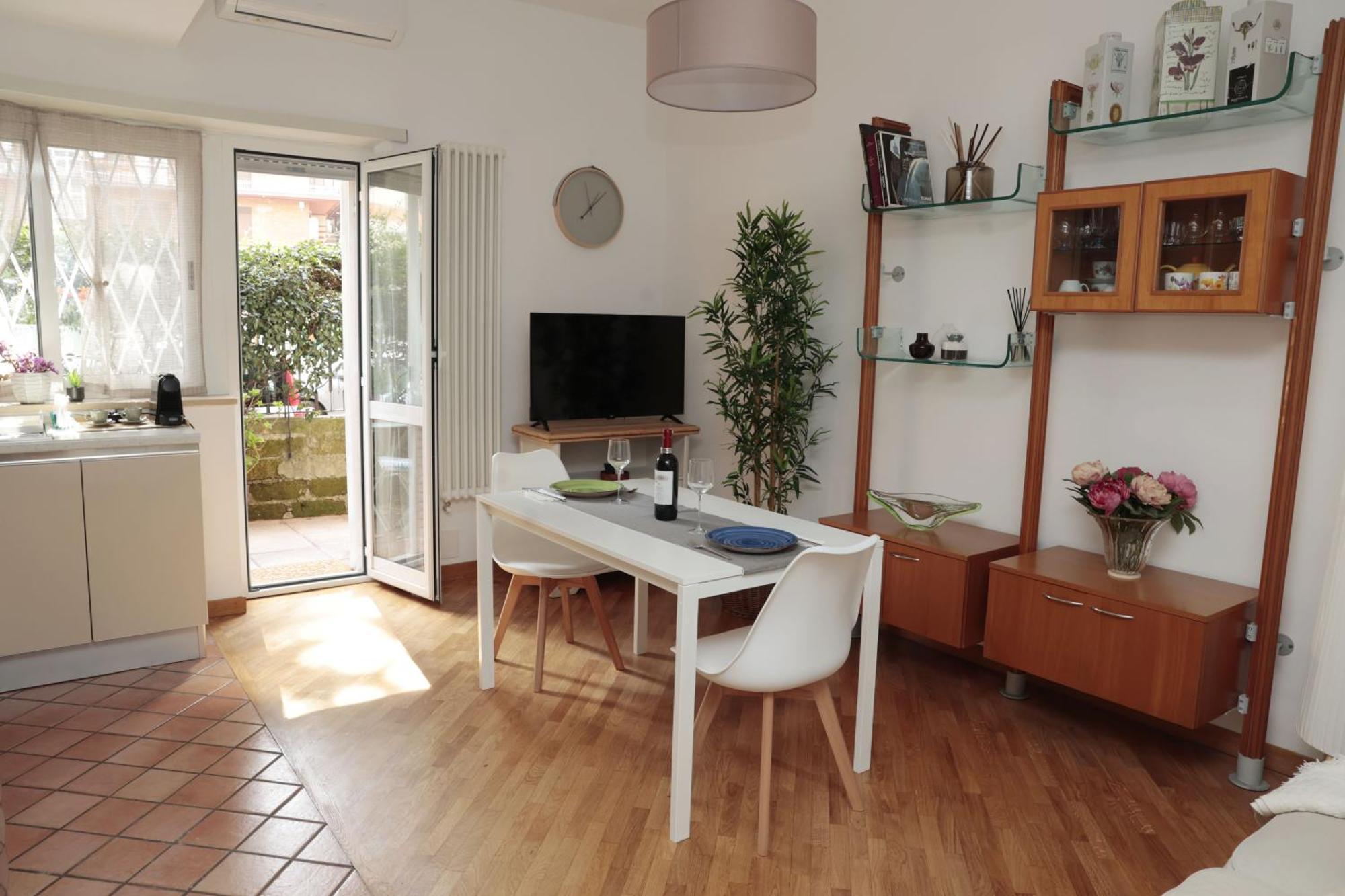 Apartment Luminoso E Accogliente Con Giardino - Battistini