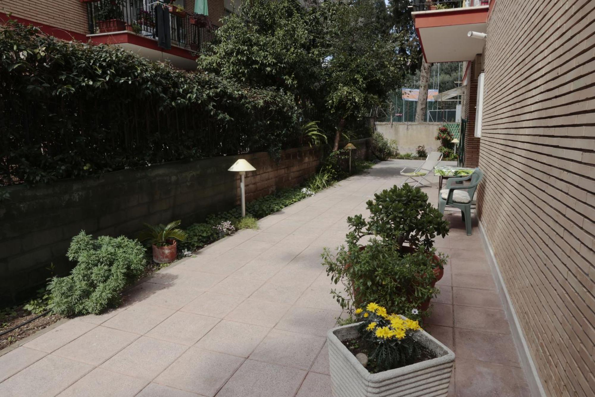 Apartment Luminoso E Accogliente Con Giardino - Battistini *